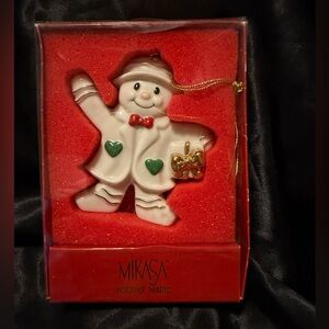 Mikasa Holiday Magic Snowman ornament Porcelain accented with 24K gold